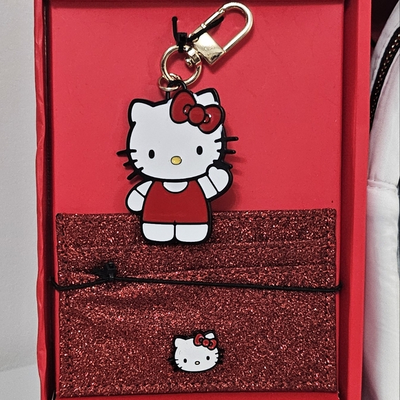 Hello Kitty 3-Piece Gift Set - Picture 2 of 3